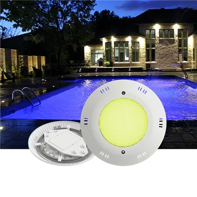 Akvorezista Gvidita Lumo Por Naĝejo